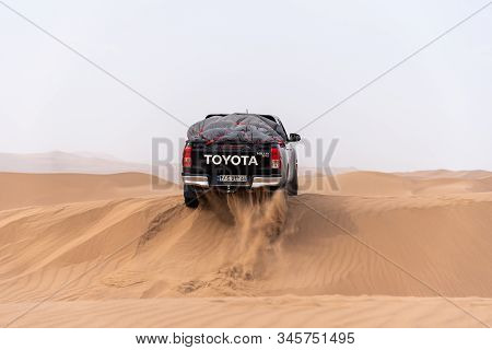 Zahedan, Baluchestan/iran-11/27/2018climbing Toyota Hulux Revo Off Road In Lut Desert