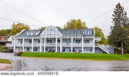 Beulah, Michigan, Usa - October 22, 2021: The Former Benzie County Courthouse
