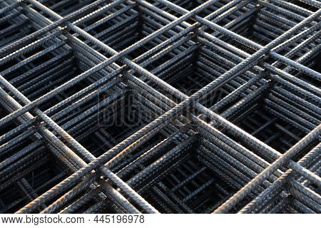 The Rebar Is Bonded With Steel Wire For Use As A Construction Infrastructure. Which Part Of The Reba