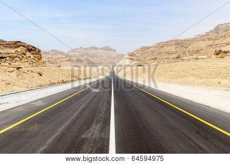 Highway Running Along The Coast, Dhofar (oman)