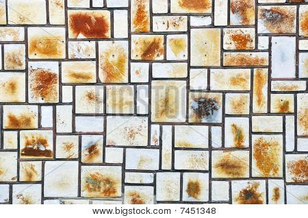 Stein bedeckt Wand