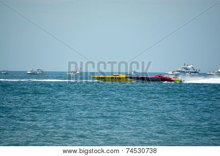 Super Boat Offshore Races (pilar Vs Twisted Metal)