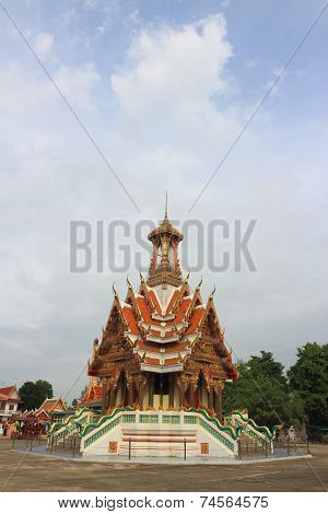Mondop at Wat Rasom