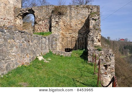 Vecchio rudere In Tne sud della Boemia.
