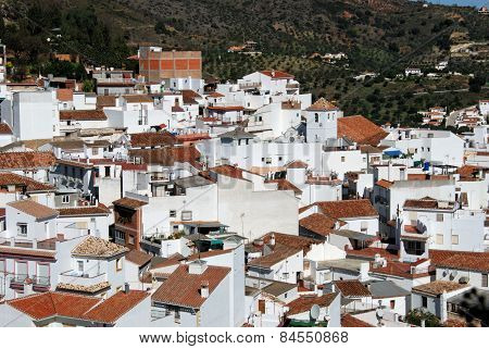 White town, Monda.