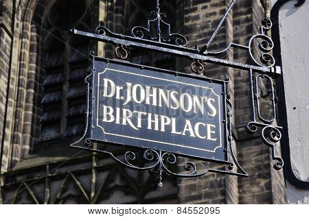 Dr Johnsons Birthplace sign.