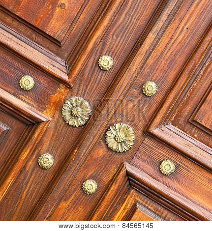Abstract  Rusty Brass Brown   Closed Wood Door Crenna Gallarate Varese Italy