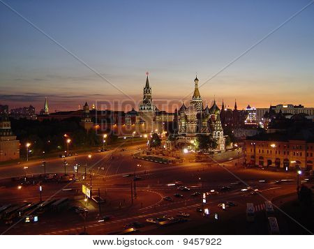 Solnedgang Redsquare Moskva