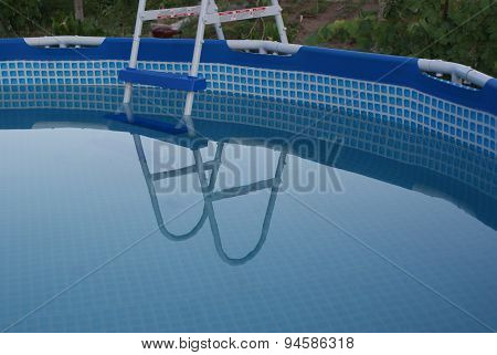 swimmig-pool