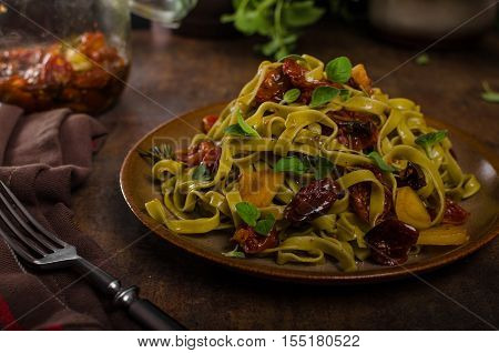Pasta With Sun Dried Tomatoes
