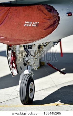 F16 Fighting Falcon aircraft detail with landing gear and engine cover