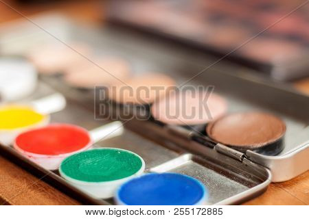 Professional Cosmetic. Expensive Aqua Make-up Pallet.  Make-up Wallpaper