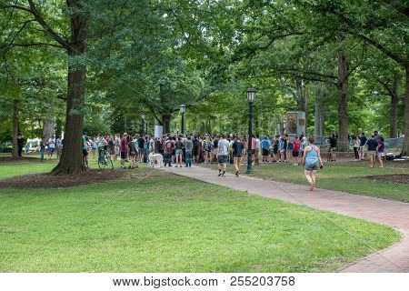 Aug 25, 2018 Unc Chapel Hill Nc Usa: Demonstratiion At Silent Sam Statue, Unc Campus With Police Mon