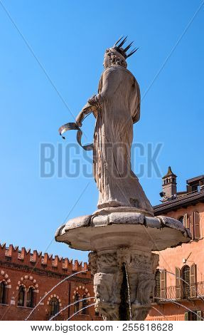 Verona, Italy - 06 May 2018: Madonna Verona Fountain On The Piazza Delle Erbe In Verona