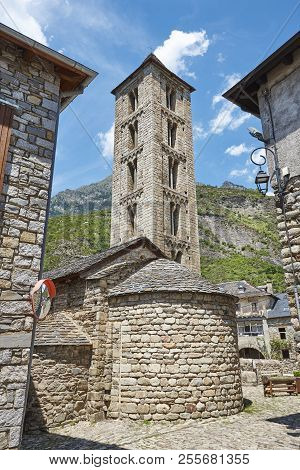 Spanish Romanesque Art. Santa Eulalia De Erill-la-vall Church. Boi Valley