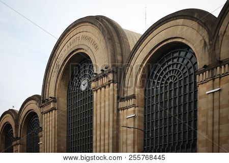 Buenos Aires, Argentina - August 24, 2008: Abasto Mall Facade Entrance In Buenos Aires, Argentina