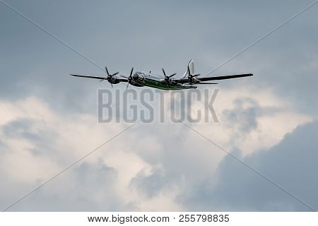 Oshkosh, Wi - 28 July 2018:  A B-29 Superfortress Bomber Flying Around, Demostrating Power From Over