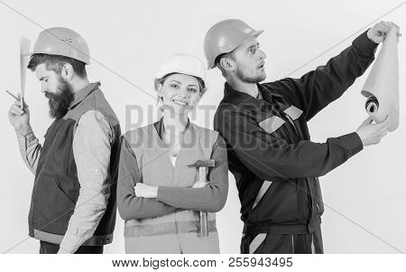 Insubordination Concept. Inspector Disappointed About Employee, Builder. Men And Woman In Helmets Ca