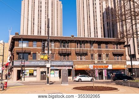 Pittsburgh, Pennsylvania, Usa 3/8/20 The Original Hot Dog Shop Restaurant And Dunkin Donuts Shop At 