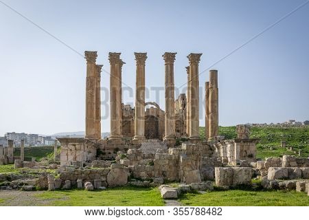 View On The Temple Of Artemis At Historical Roman Site Of Gerasa, Jerash, Jordan. Blue Sky, Sunny We