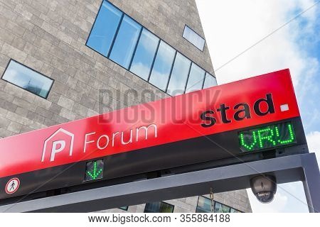 Groningen, Netherlands - March 14, 2020: Sign At The Entrance Of The Underground Parking Of The Foru