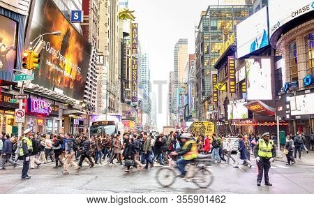 New York - March 27, 2015: Melting Pot People Crossing Road On 7th Avenue Intersection With W 42nd S
