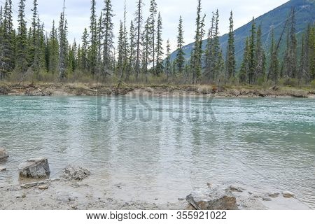 Small Waterfall In A Forest, Mount Revelstoke National Park Bij Revelstoke