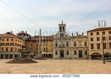 Udine, Italy - Circa August 2018. Main Square Of Udine (piazza Giacomo Matteotti).