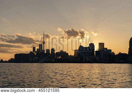 Toronto S Skyline At Dusk As Seen From Polson Pier