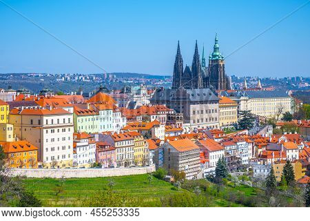 Prague Castle, Czech: Prazsky Hrad, On Sunny Spring Day In Prague, Czech Republic