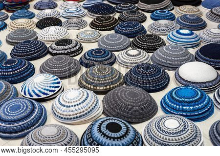 Kippah For Jewish People To Cover The Head . Shop In Jerusalem Market . Hand Knitted Jewish Kippah