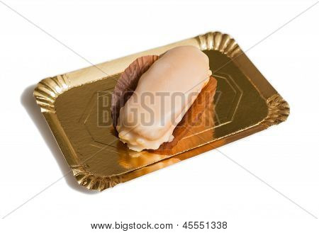 Traditionelle asturische Mandel Kuchen mit Zucker Frosting und bekannt als 