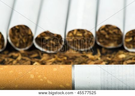 Disposées en Cigarettes de rang A