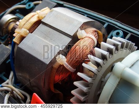 Repair Of The Brush Electric Motor. The Device Of The Collector Brush Assembly Of The Electric Motor