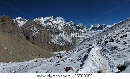 Foot-Path to Thorung La Pass, Nepal