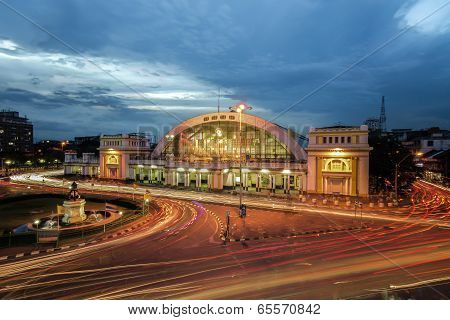 Bangkok Railway Station at twilight