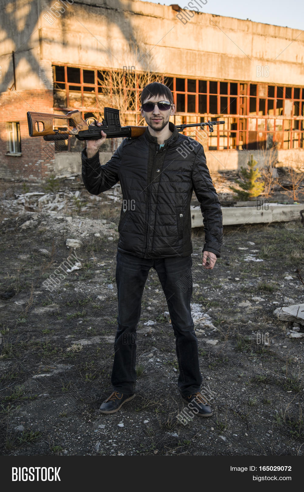 молодой бандит. молодые бандиты. бандиты стоковые фото. бандиты австралии. молодой бандит.