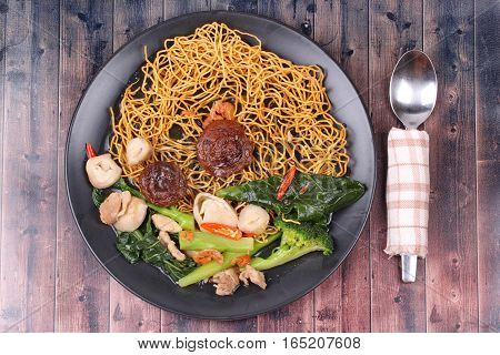 Crisy Noodle Topped Kale Soup.