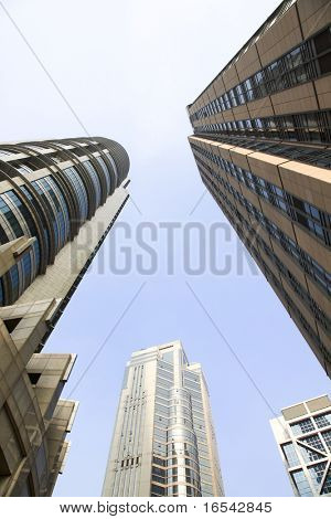 o edifício moderno do centro financeiro de lujiazui, em Xangai, china.