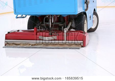 special machine ice harvester cleans the ice rink