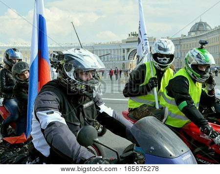 10.05.2014.Russia.Saint-Petersburg.In the cityon Palace squarea festival of bikers.