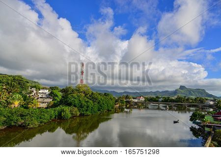 River Scene With Mountains Background
