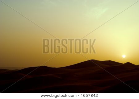 Západ slunce v poušti Merzouga, Er Chebbi