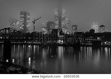 Skyline van Frankfurt Main in Duitsland