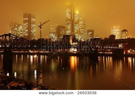 Skyline van Frankfurt am Main in Duitsland.
