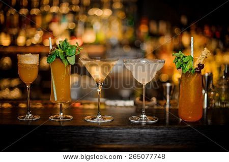 Set Of Classic Cocktails: Dirty Martini, Sherry Cobbler, Brandy Crusta, Margarita And Cobras Fang Ar