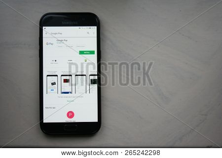 Rzeszow, Poland - 25/10/2018 -  Google Pay/ Gpay Logo App On  Samsung Phone Screen