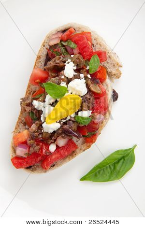 Oliven-Tapenade Tomaten Bruschetta
