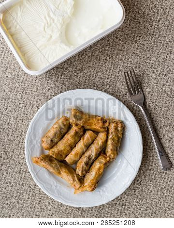 Turkish Dolma Lahana Sarmasi / Cabbage Rolls With Yogurt