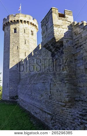 Warwick, Uk - October 21: Picture Of Warwick Castle - Guys Tower On October 21, 2018 In Warwick, War